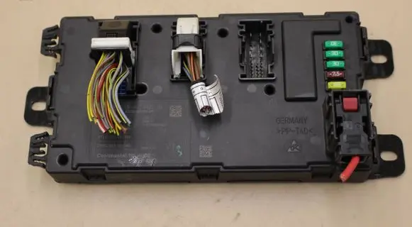 BMW 1 F20 F21 Central body control module 9274021 00000F4C 003000001