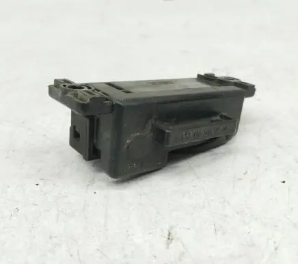 Mercedes-Benz E W124 Other engine bay part 1265459740 A1265459740