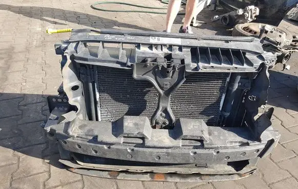 Volkswagen Tiguan Radiator support slam panel