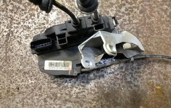 Hyundai Grandeur Rear door lock 814103L001