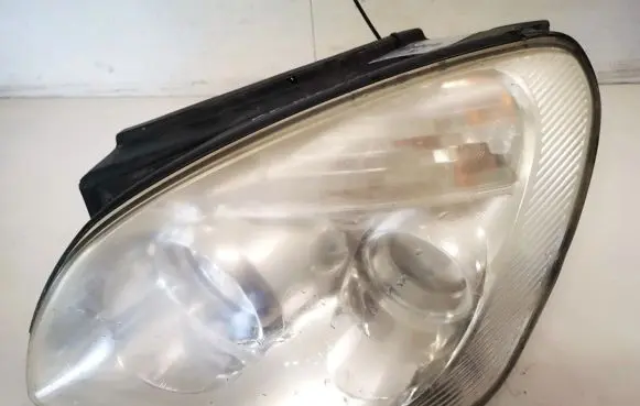 KIA Carens II Headlight/headlamp