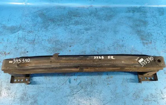 Volkswagen Tiguan Front bumper foam support bar 5N0807109J