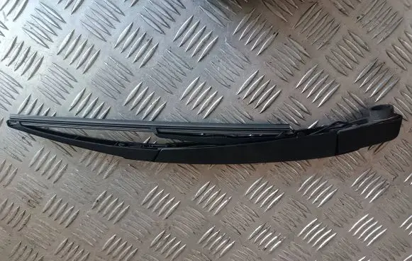 Nissan Qashqai Rear wiper blade arm W000007598