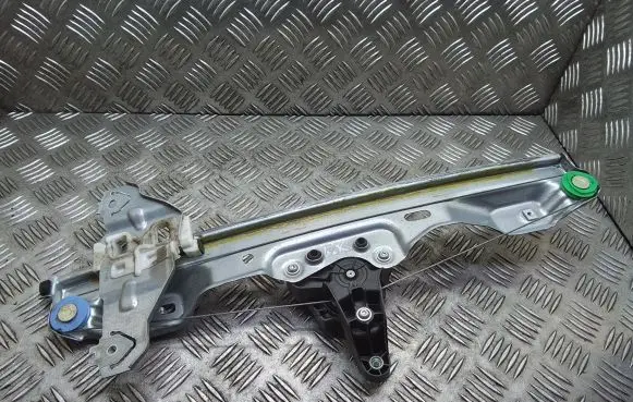 Nissan Qashqai Rear door window regulator with motor 827014EA0A 827014EA0A02 C17320101