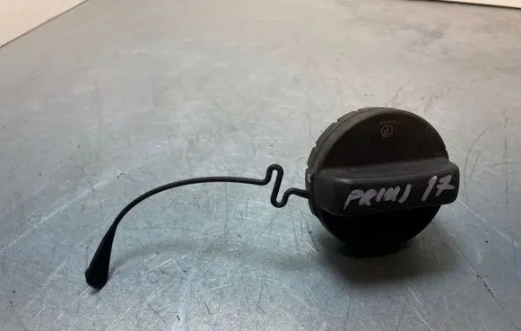 Toyota Prius (XW50) Fuel tank filler cap 