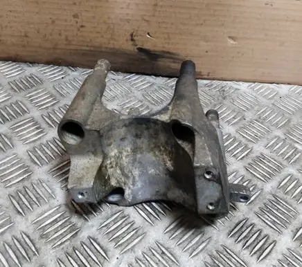 Mercedes-Benz Vito Viano W639 Engine mounting bracket A6460780161