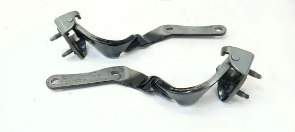 Audi TT TTS RS Mk3 8S Tailgate/trunk/boot hinge 8S8827300A