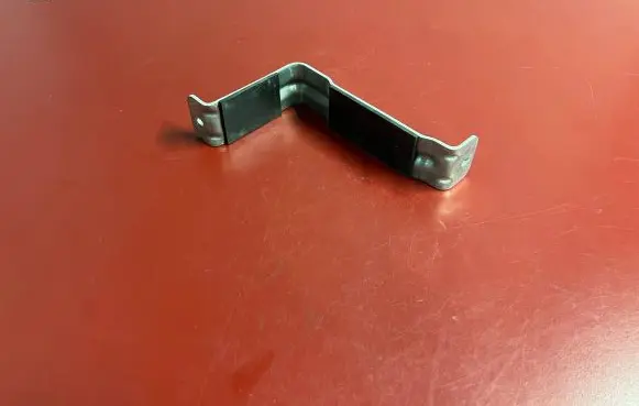 Battery bracket