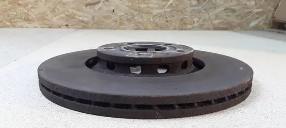 Volkswagen PASSAT B5.5 Front brake disc