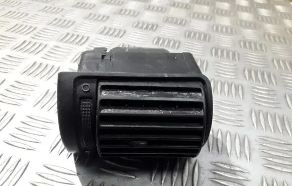 Audi A4 S4 B5 8D Dash center air vent grill 8d1820901