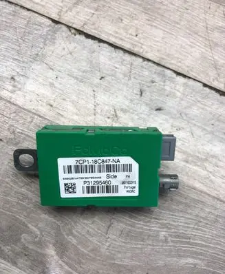 Volvo XC70 Aerial antenna amplifier 7CP118C847NA 20160315 P31295460