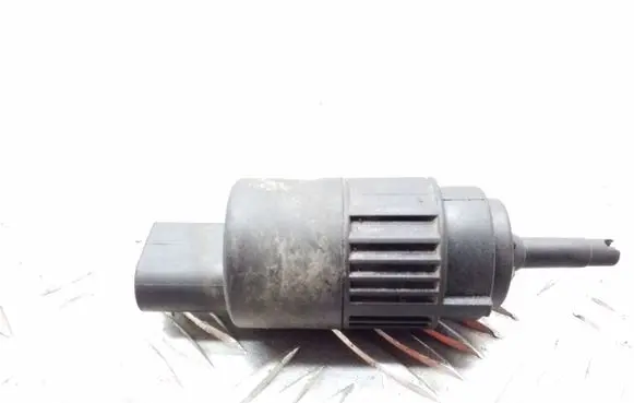 Nissan Qashqai Windscreen/windshield washer pump