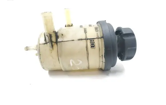 KIA Sorento Power steering fluid tank/reservoir