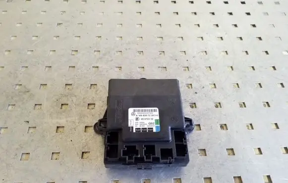 Mercedes-Benz A W169 Door control unit/module A1698207226