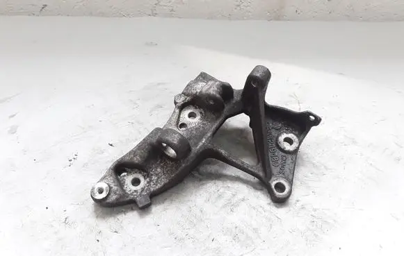 Volvo S60 Engine mounting bracket 9653249480