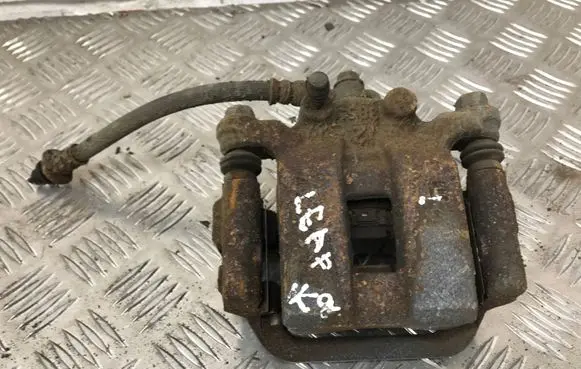 Nissan Leaf I (ZE0) Rear brake caliper