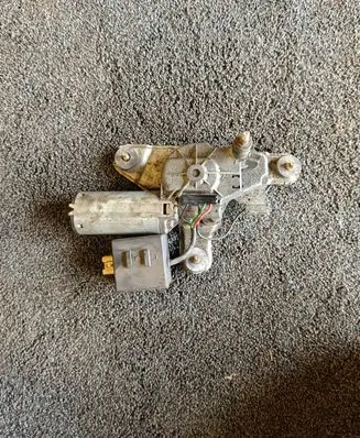 Toyota Corolla Verso E121 Rear window wiper mechanism 8513005010