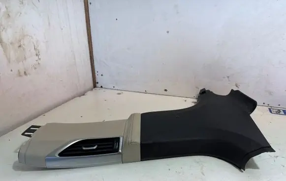 BMW 7 G11 G12 (B) pillar trim (bottom) 7355331 15894110