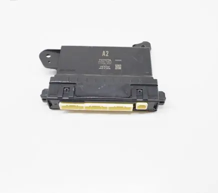 Toyota Camry VIII XV70 Climate control unit 8865033D21 2775000681