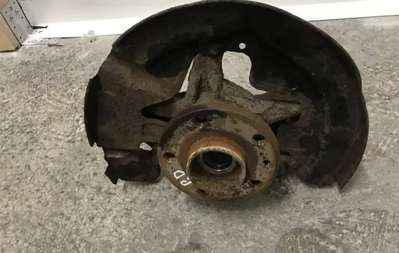 Volvo S80 Front wheel hub spindle knuckle