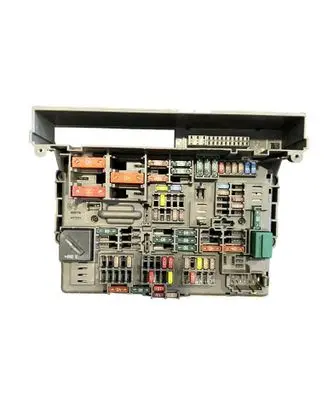 BMW 1 E81 E87 Fuse module 9119446