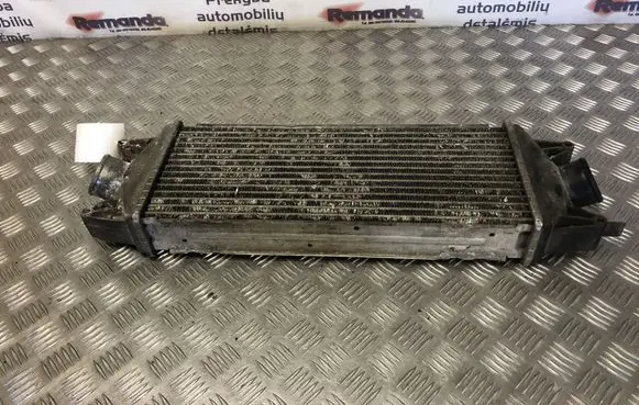 Iveco Daily 30.8 - 9 Intercooler radiator