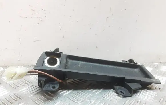 BMW 5 E39 Cigarette lighter front 8159694