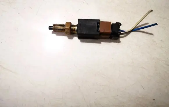 Brake pedal sensor switch
