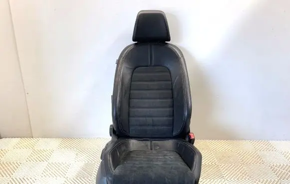 Volkswagen PASSAT CC Front passenger seat