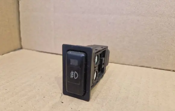 Fog light switch