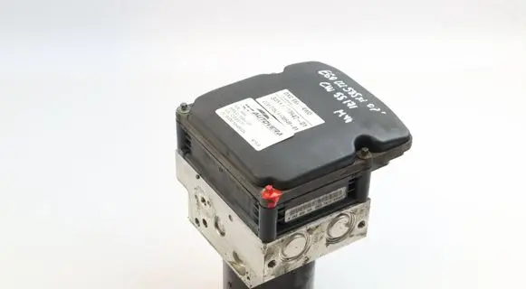 BMW 5 E60 E61 ABS Pump 6780649 6780647