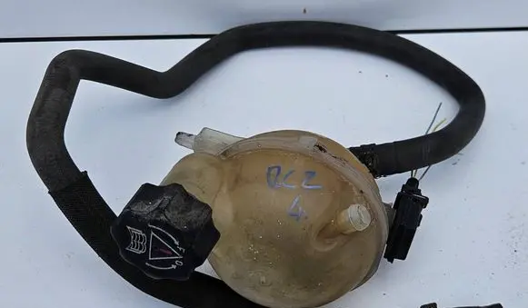 Peugeot RCZ Coolant expansion tank/reservoir 96809966804CAR 9680996680