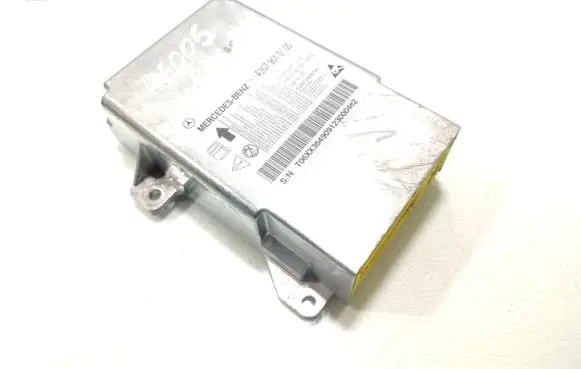 Mercedes-Benz C W205 Airbag control unit/module A2079010100 5WK43967