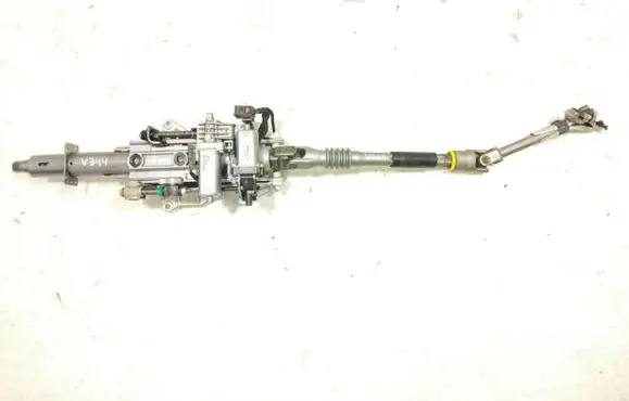 Maserati Quattroporte Steering wheel axle 06700067910