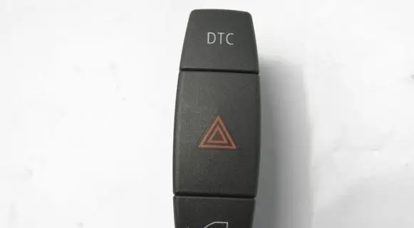 BMW 1 E81 E87 Hazard light switch 694560302
