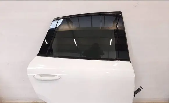 Porsche Macan (95B) Rear door