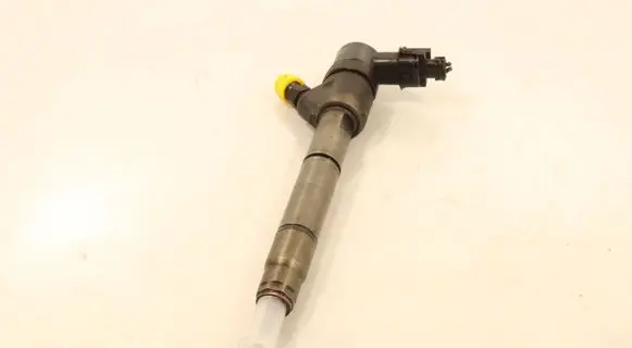 KIA Ceed Fuel injector 0445110320