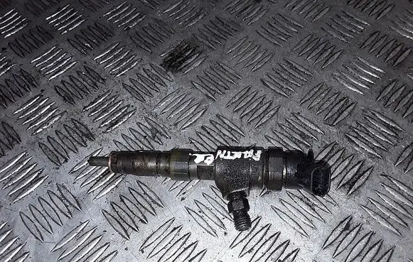 Peugeot Partner Fuel injector 0445110340