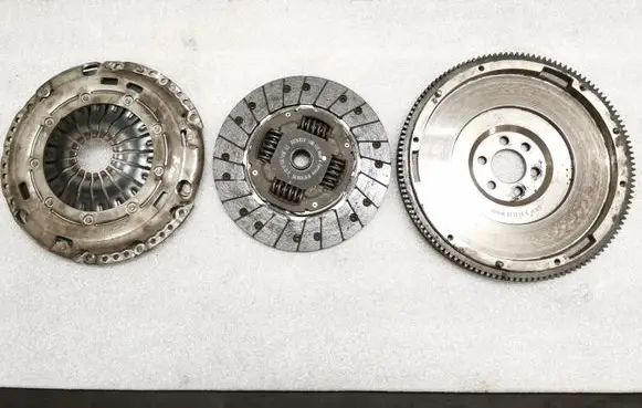 Volkswagen Golf VII Clutch set kit 03C141031F