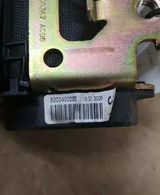 Renault Scenic II - Grand scenic II Rear seatbelt 8200480025