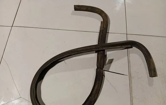 Engine compartment rubber