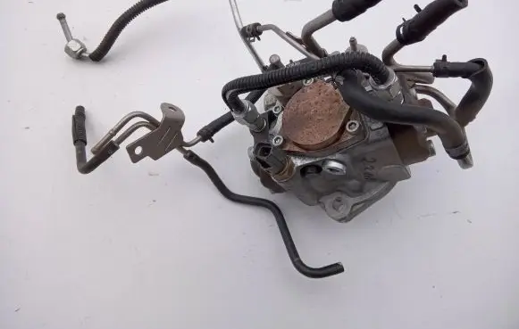 Mazda CX-7 Fuel injection high pressure pump R2AA13800 2940000621
