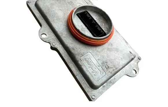 Peugeot 3008 II Xenon control unit/module 90089469 0821 50109