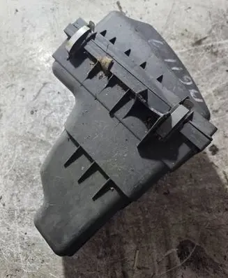 Opel Agila A Air filter box 09204631