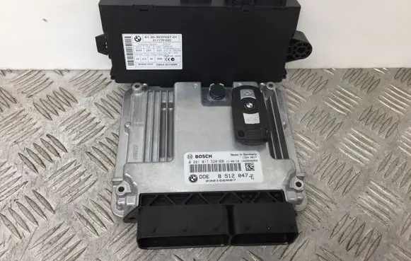 BMW 3 E90 E91 Engine ECU kit and lock set 8512047 9237047
