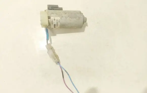 BMW 3 E46 Seat adjustment motor 0130002604 100702f