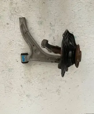 Mercedes-Benz B W246 W242 Front wheel hub spindle knuckle
