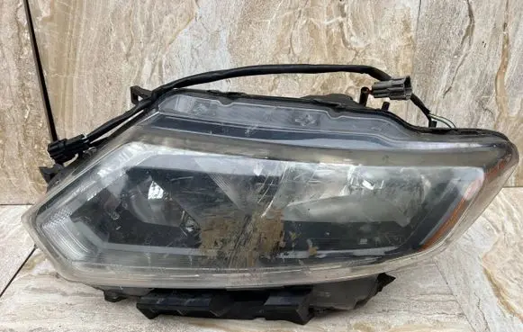 Nissan Rogue Headlight/headlamp 3151193LAC2 20180101