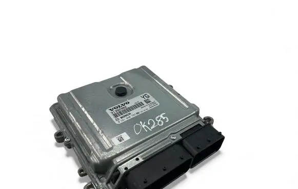 Volvo XC60 Engine control unit/module ECU 31392982 0281030782