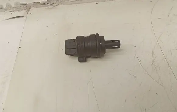 Ford Galaxy Intake air temperature sensor 028906081